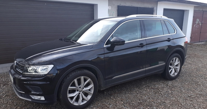 Volkswagen Tiguan cena 87600 przebieg: 132000, rok produkcji 2017 z Niemcza małe 46